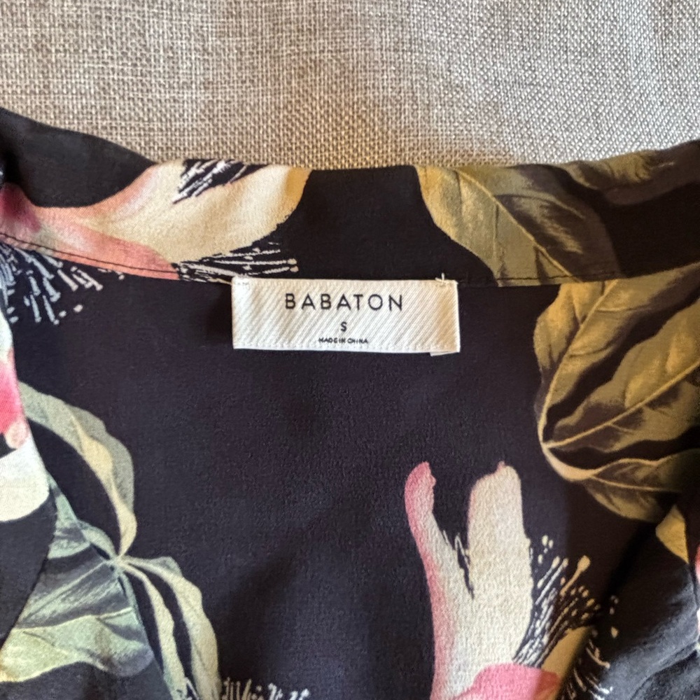 ARITZIA Babaton Floral Shirt, Relaxed Fit Sz S. - Picture 4 of 8